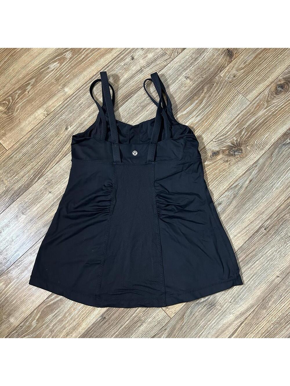 Lululemon Active Strength Tank Solid Black Size 6 Strappy Double Strap